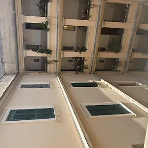 Natale Del Grande Stylish Apartment